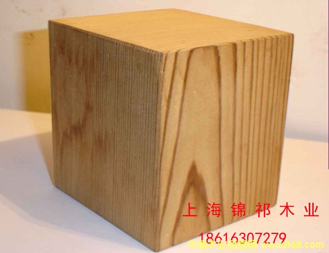 紅雪松的詳細介紹