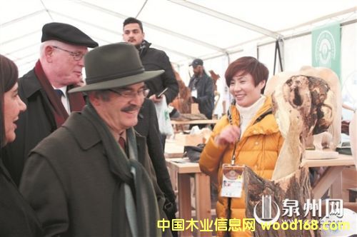 2015䡤ľ ȪŮ̼ґ(yng)F(xin)(chng)(chung)